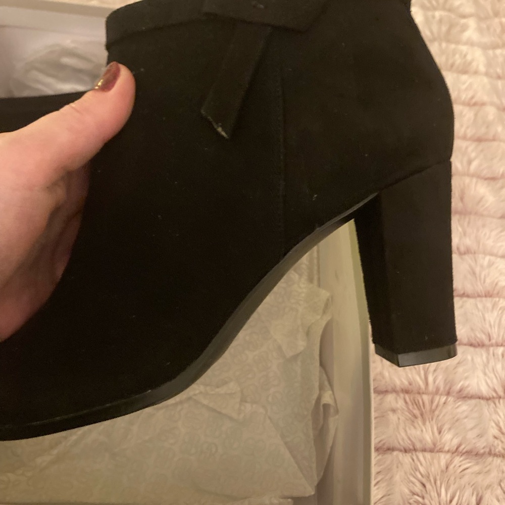 Bandolino black suede boots sz 8 - Picture 2 of 5